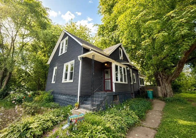 2nd image of 6101 E 6th Pl, Gary, IN 46403 | MLS# 842708