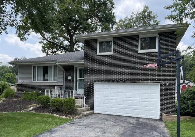 Photo 2 of Single family home for sale at 2134 W 3rd Place, Hobart, IN 46342 | MLS# 842691 | Listing updated on 2026-09-05