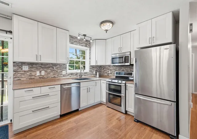 3rd image of 3846 Schneider St, Lake Station, IN 46405 | MLS# 843269