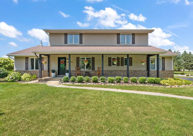 2nd image of 13102 Pierce Ct, Crown Point, IN 46307 | MLS# 842834