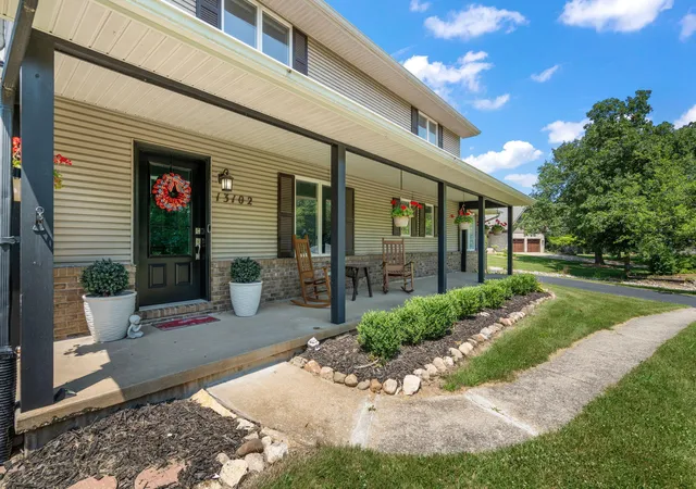 3rd image of 13102 Pierce Ct, Crown Point, IN 46307 | MLS# 842834