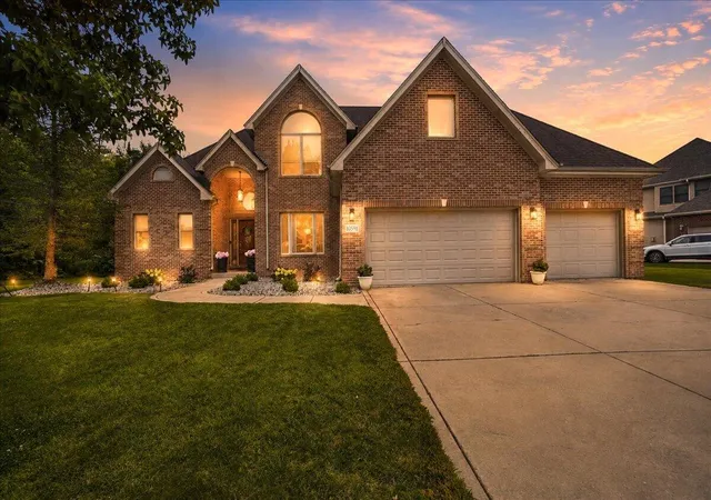 2nd image of 10591 Erie Dr, Crown Point, IN 46307 | MLS# 842745