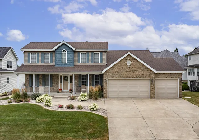2nd image of 673 Davis Cir, Crown Point, IN 46307 | MLS# 842636
