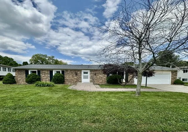 1st image of 610 Fox Point Dr, Chesterton, IN 46304 | MLS# 842952