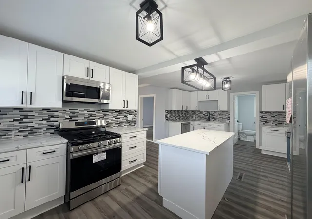 2nd image of 201 Garden St, North Judson, IN 46366 | MLS# 842612