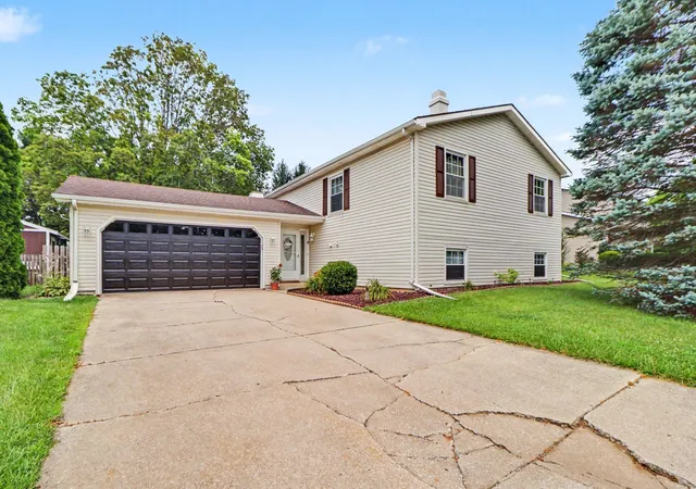 1st image of 3707 Oak Grove Dr, Valparaiso, IN 46383 | MLS# 842669
