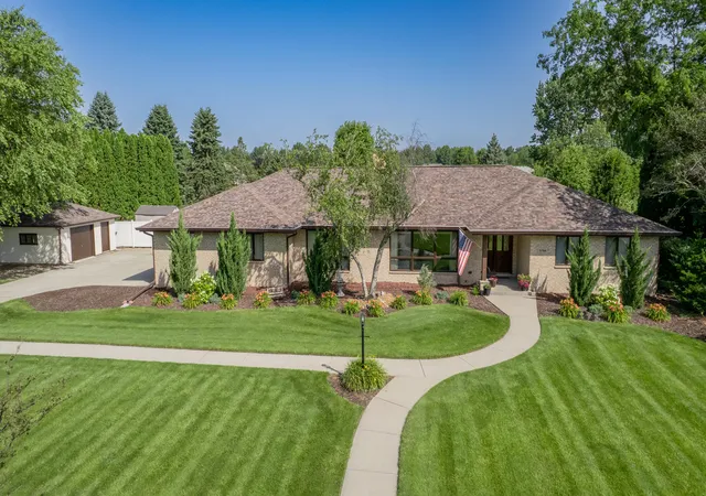 2nd image of 5794 E 107th Pl, Crown Point, IN 46307 | MLS# 842626