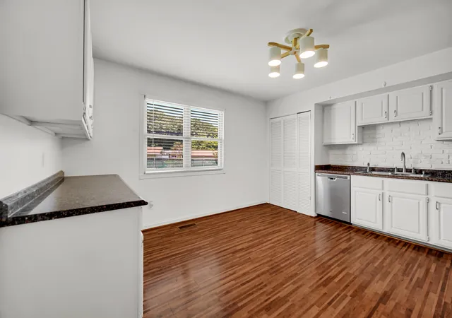 Photo 4 of Sale Pending at 369 Riviera Cir, Valparaiso, IN 46385 | MLS# 842830 | Listing updated on 2026-09-13
