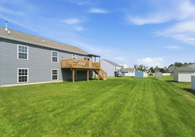 2nd image of 6849 Prarie Path Ln, Merrillville, IN 46410 | MLS# 842638