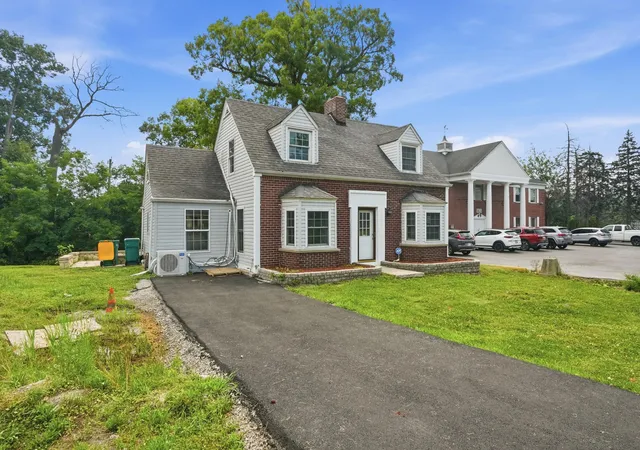 2nd image of 5625 Broadway, Merrillville, IN 46410 | MLS# 842629