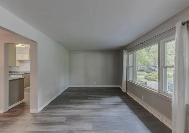 4th image of 515 S Park Dr, Chesterton, IN 46304 | MLS# 842889