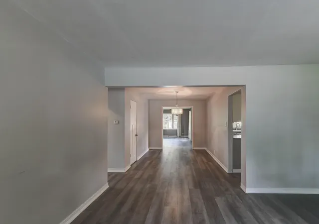 5th image of 515 S Park Dr, Chesterton, IN 46304 | MLS# 842889