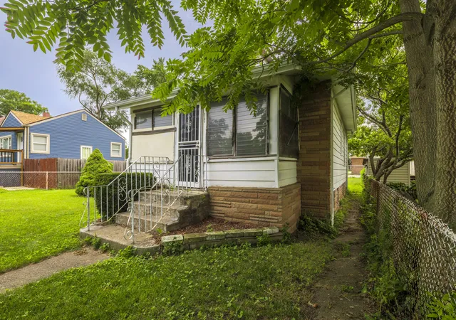 Photo 2 of Sale Pending at 4747 Drummond St, East Chicago, IN 46312 | MLS# 843106 | Listing updated on 2026-09-20