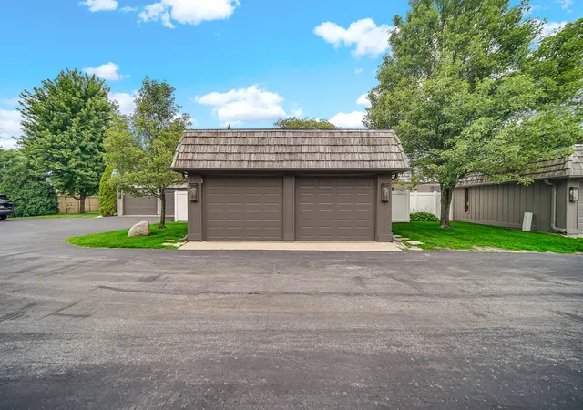 27th image of 1330 Camellia Dr, Munster, IN 46321 | MLS# 842643