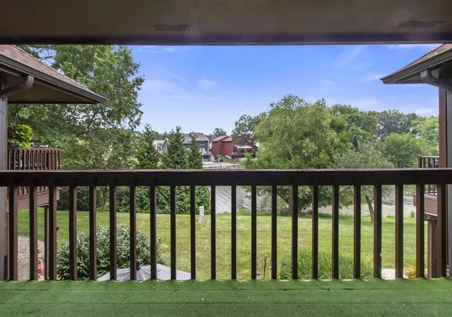 4th image of 2513 E Lakeshore Dr, Crown Point, IN 46307 | MLS# 842779