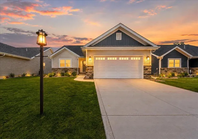1st image of 9113 Grindel Pl, Cedar Lake, IN 46303 | MLS# 843020