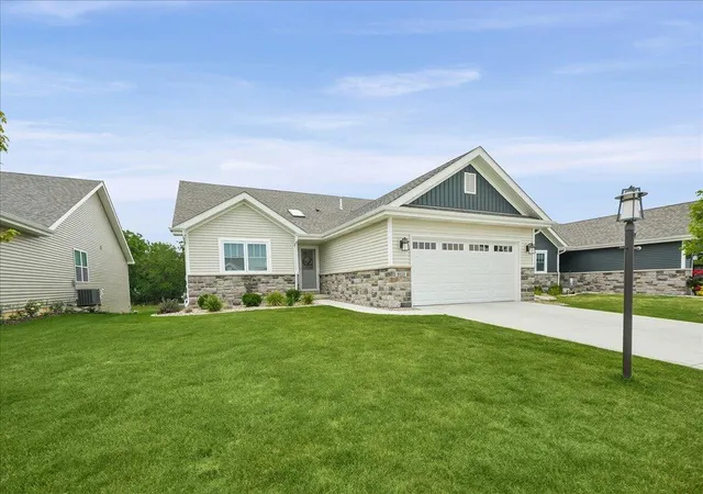 2nd image of 9113 Grindel Pl, Cedar Lake, IN 46303 | MLS# 843020
