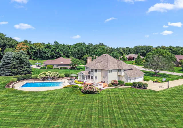 2nd image of 592 Shatz Dr N, Valparaiso, IN 46385 | MLS# 843444