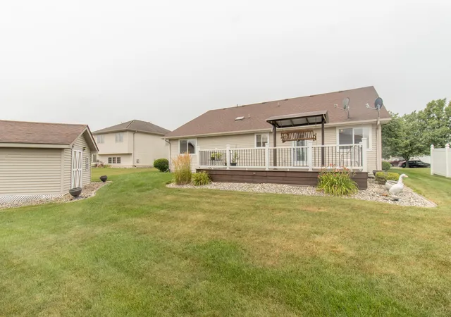 Photo 2 of Sale Pending at 717 Sunflower Ln, Dyer, IN 46311 | MLS# 842645 | Listing updated on 2026-09-05