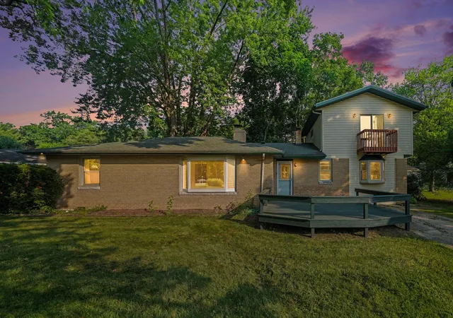 2nd image of 215 Wren Pl, Trail Creek, IN 46360 | MLS# 842807