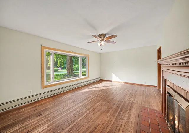 4th image of 215 Wren Pl, Trail Creek, IN 46360 | MLS# 842807