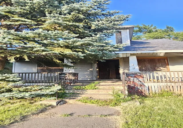 Single family home for sale at 265 Harrison St, Gary, IN 46402 | MLS# 842652