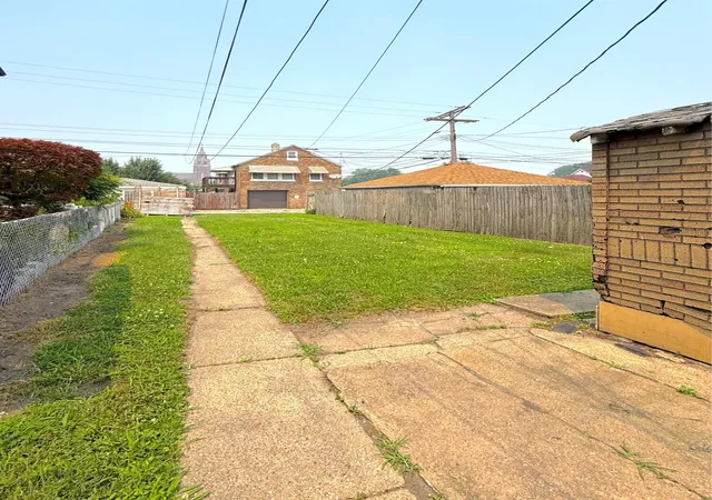 3rd image of 537 Gostlin St, Hammond, IN 46327 | MLS# 842657