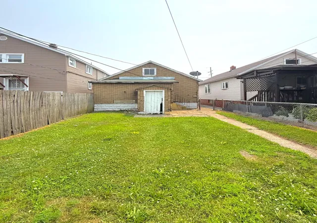 4th image of 537 Gostlin St, Hammond, IN 46327 | MLS# 842657