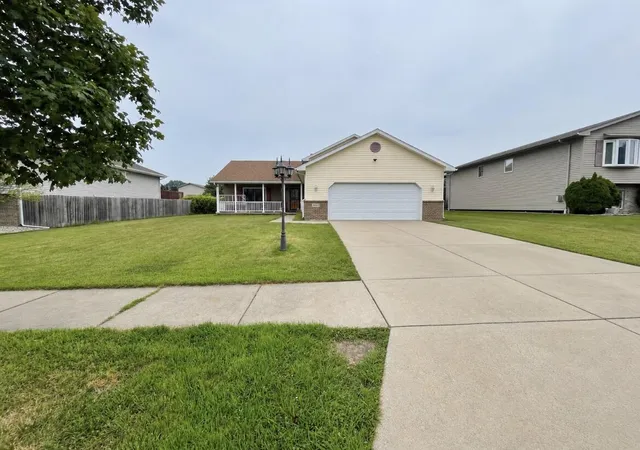 2nd image of 3043 Mallory St, Portage, IN 46368 | MLS# 842658