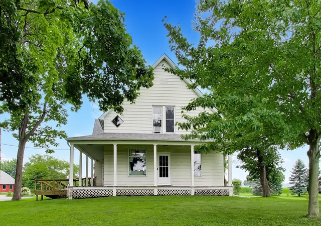 2nd image of 597 N 450 W, Valparaiso, IN 46385 | MLS# 842712