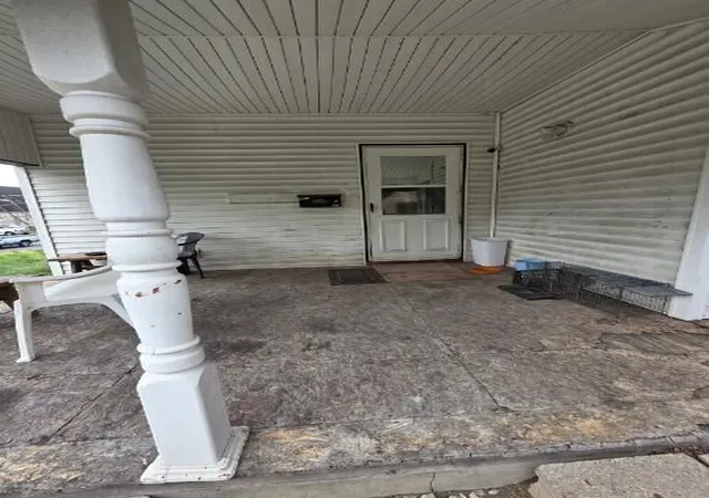 Photo 3 of Multi family home for sale at 204 W 20th Street, Marion, IN 46953 | MLS# 842685 | Listing updated on 2026-07-22