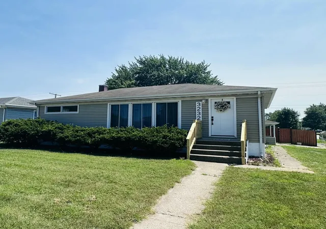 1st image of 3232 E 165th St, Hammond, IN 46323 | MLS# 842692