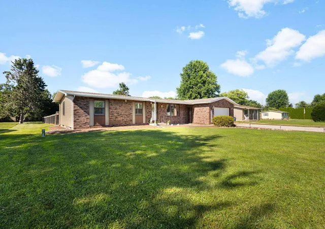 3rd image of 1205 E 2Nd St, Union Mills, IN 46382 | MLS# 842828