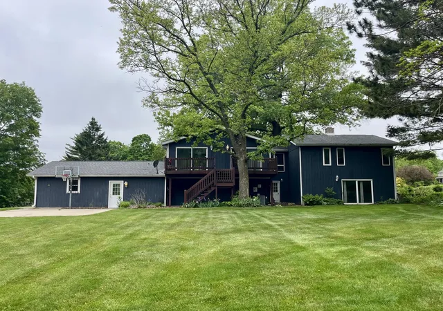 5th image of 685 Slalom Ln, Valparaiso, IN 46383 | MLS# 842954