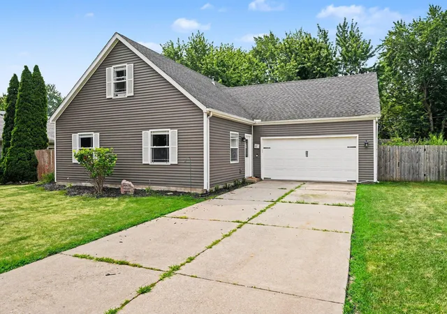 15th image of 617 Seminole Dr, Lowell, IN 46356 | MLS# 842766