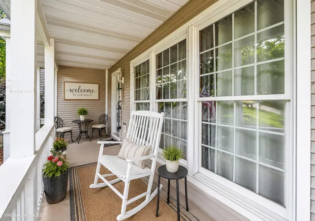 4th image of 475 Ashford Ln, Valparaiso, IN 46385 | MLS# 842698