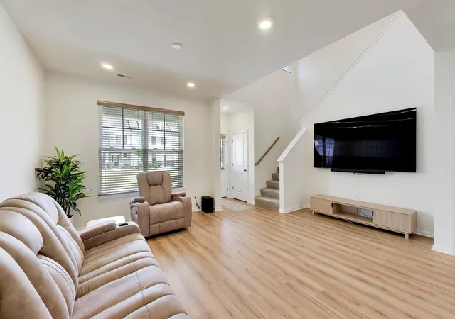 3rd image of 11809 Kentucky St, Crown Point, IN 46307 | MLS# 842694