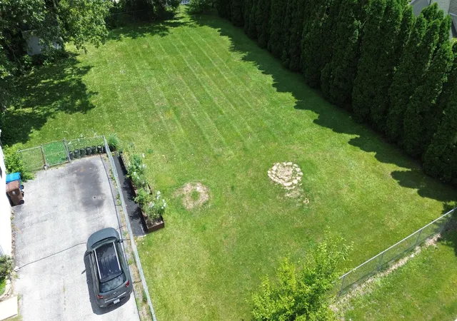 4th image of 703 Heritage Rd, Valparaiso, IN 46385 | MLS# 842743