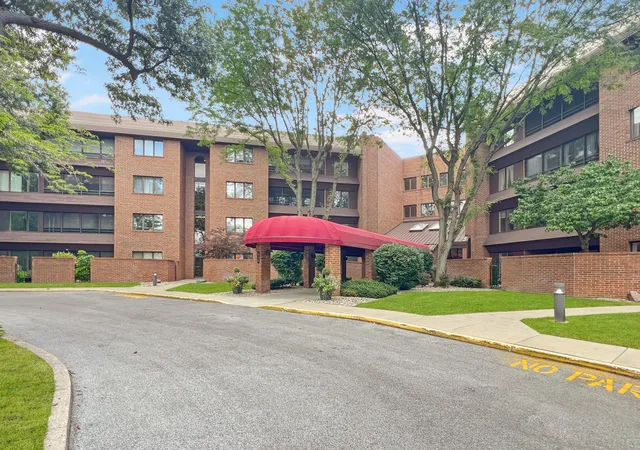 1st image of 910 Ridge Rd #208, Munster, IN 46321 | MLS# 842742