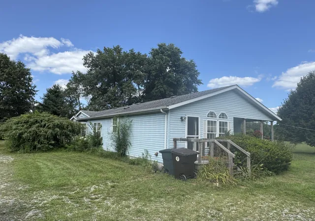 1st image of 12731 County Rd 950 W, De Motte, IN 46310 | MLS# 842839