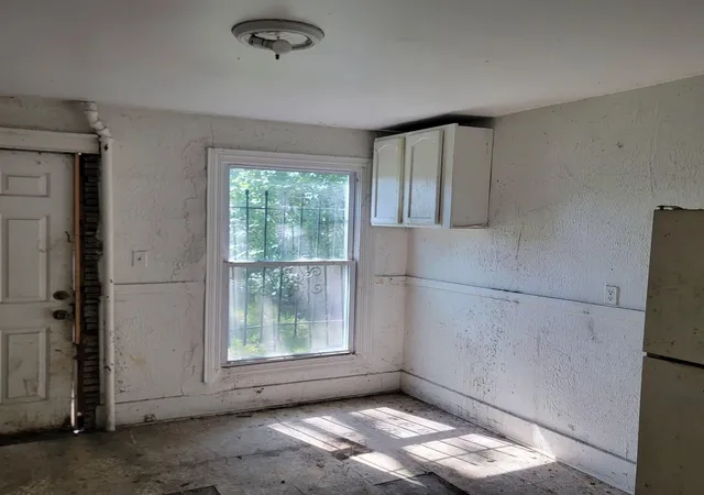 3rd image of 750 Van Buren St, Gary, IN 46402 | MLS# 842778
