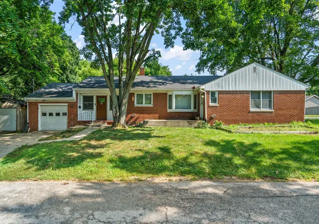 1st image of 601 Madison St, Valparaiso, IN 46385 | MLS# 842697