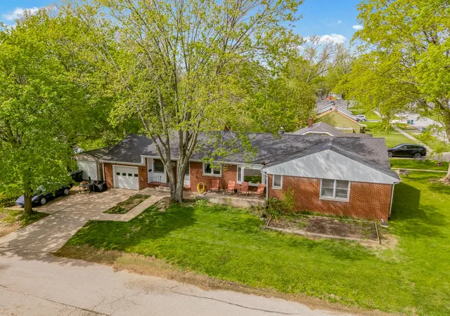 2nd image of 601 Madison St, Valparaiso, IN 46385 | MLS# 842697