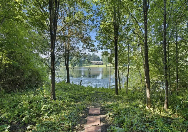 3rd image of 245 Pauline Dr, Valparaiso, IN 46385 | MLS# 842717