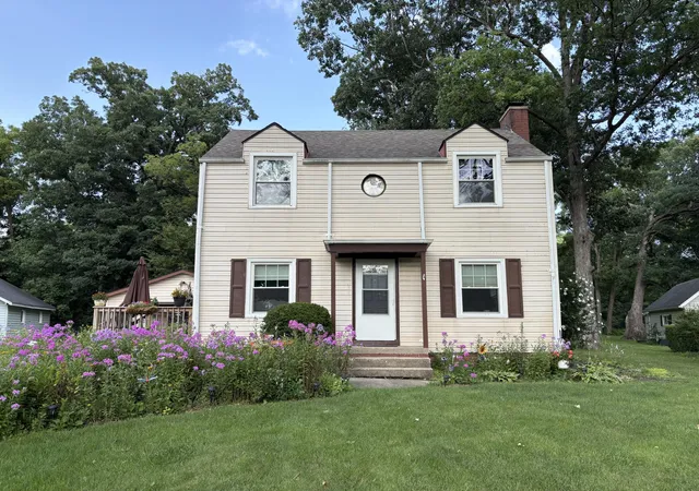 1st image of 11 Indian Trl, Merrillville, IN 46410 | MLS# 842715