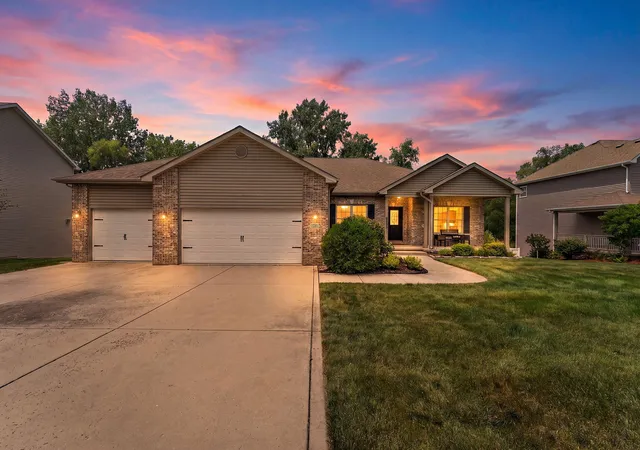 2nd image of 12612 Marsh Landing Pkwy, Cedar Lake, IN 46303 | MLS# 842727