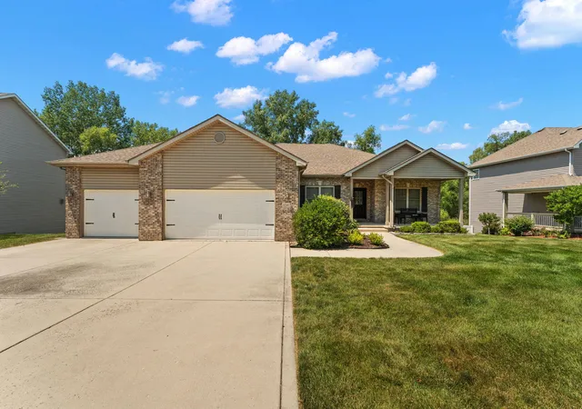3rd image of 12612 Marsh Landing Pkwy, Cedar Lake, IN 46303 | MLS# 842727