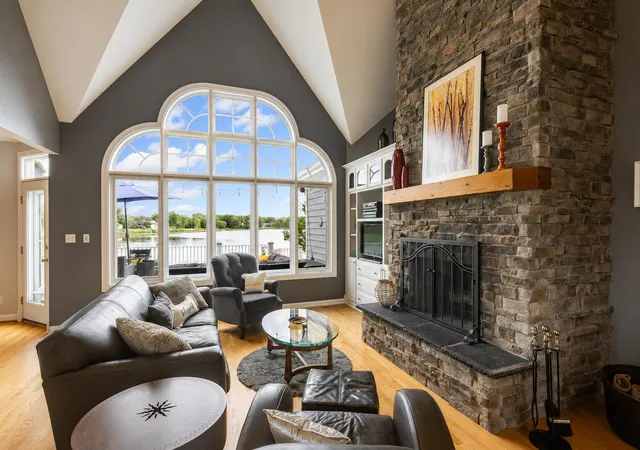 2nd image of 11255 Bell Pl, Crown Point, IN 46307 | MLS# 842932