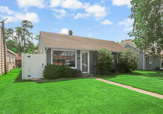 Photo 2 of Sale Pending at 541 N Lindberg St, Griffith, IN 46319 | MLS# 842719 | Listing updated on 2026-08-01