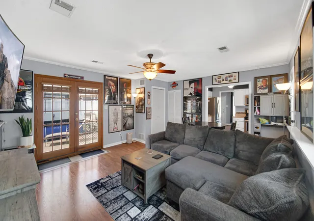 Photo 4 of Sale Pending at 541 N Lindberg St, Griffith, IN 46319 | MLS# 842719 | Listing updated on 2026-08-01
